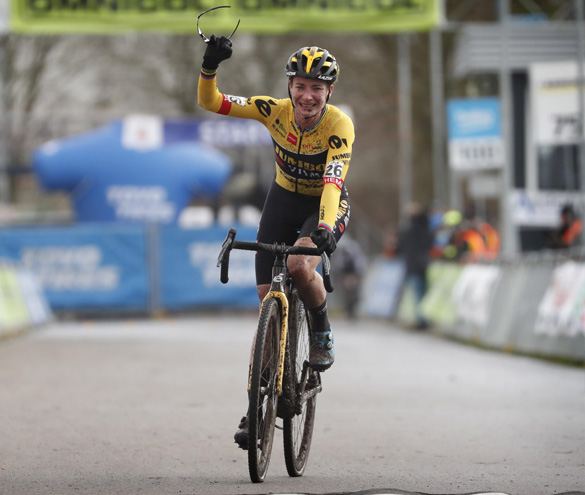 Marianne Vos valt weer op